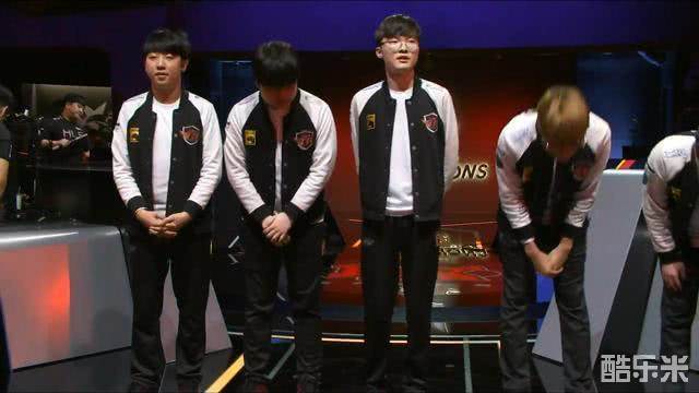 在现代足球 在现代足球