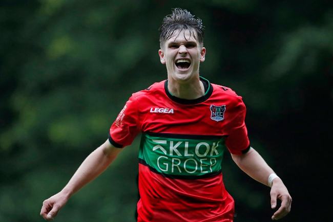 约万诺维奇 约万诺维奇