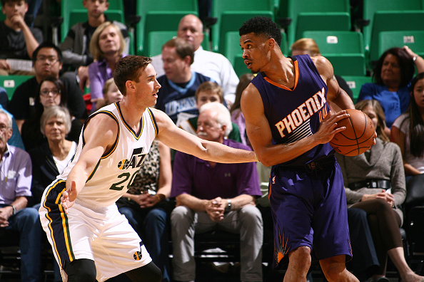 疑为他奠定 疑为他奠定