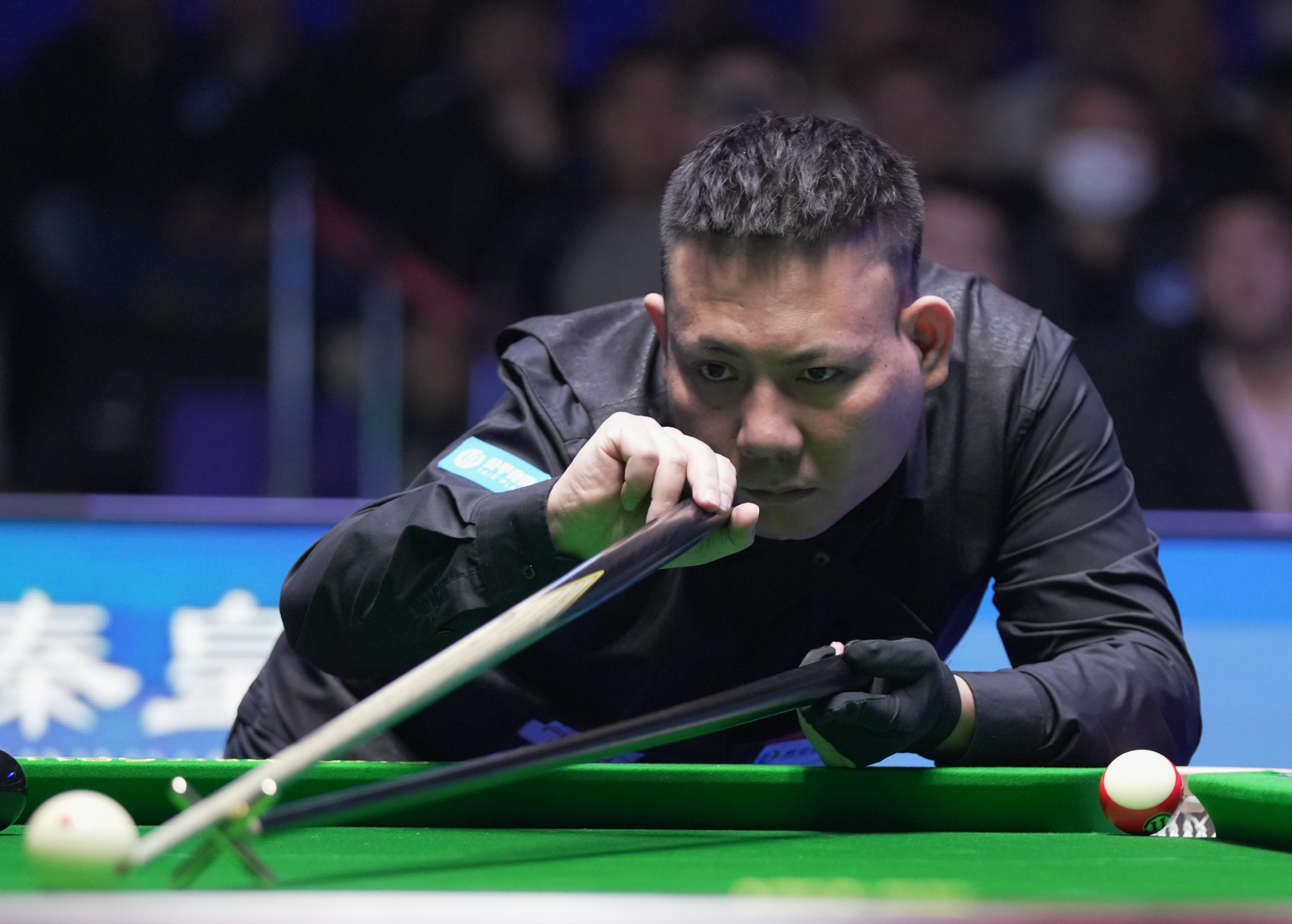 场上展现卓 场上展现卓