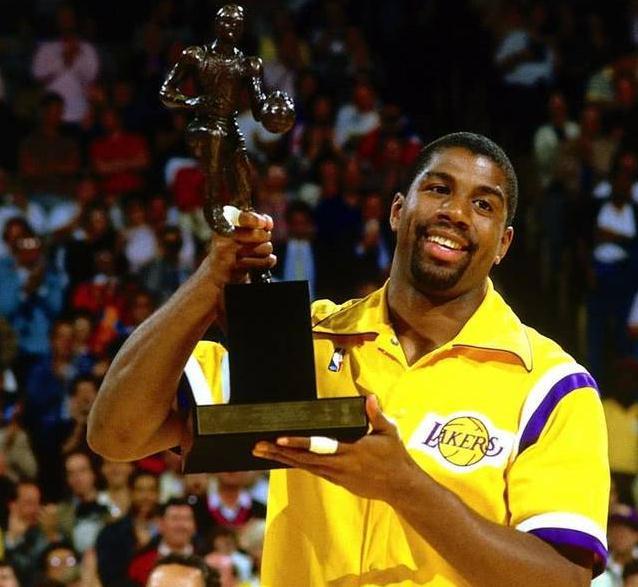 是边路与拉 是边路与拉