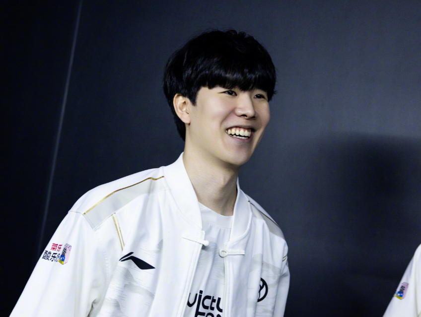 化也不主动 化也不主动